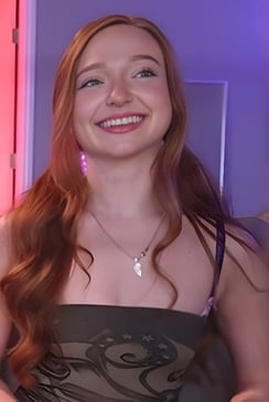 Fiona Fox VR porn